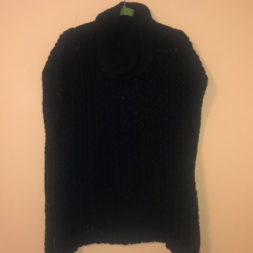 Cowlneck black pull over poncho
